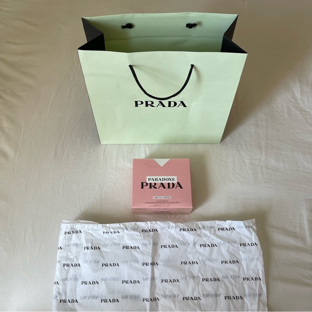 New- Prada Paradoxe  Virtual Flower Eau de Parfum with Musk & Jasmine💗✨